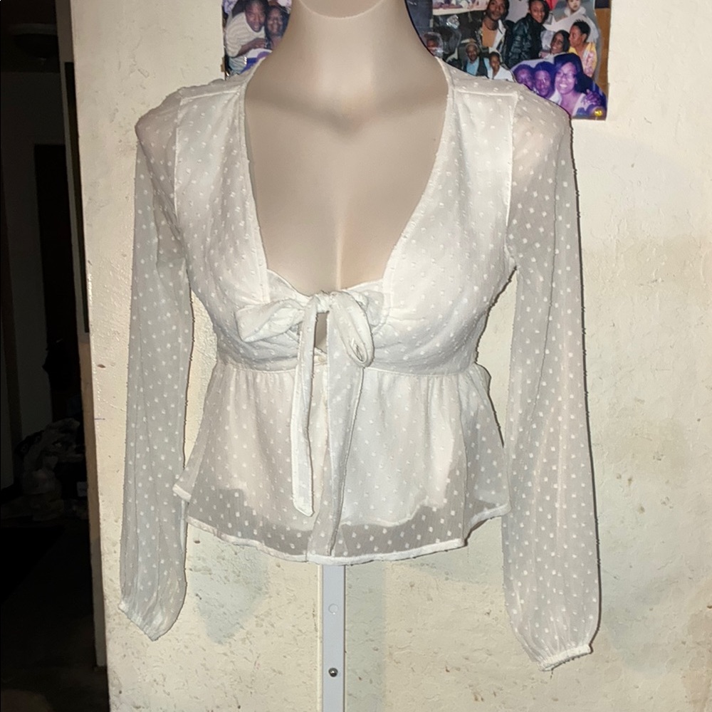 💥Abercrombie & Fitch White Sheer Blouse
